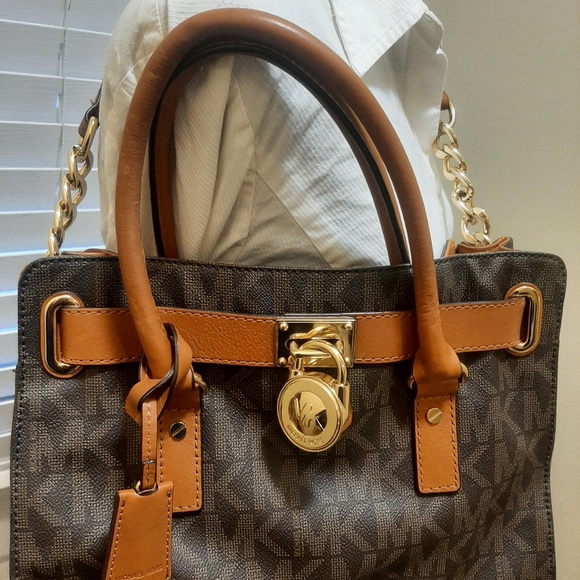 Michael  kors Hamilton handbag  MK - Picture 9 of 16